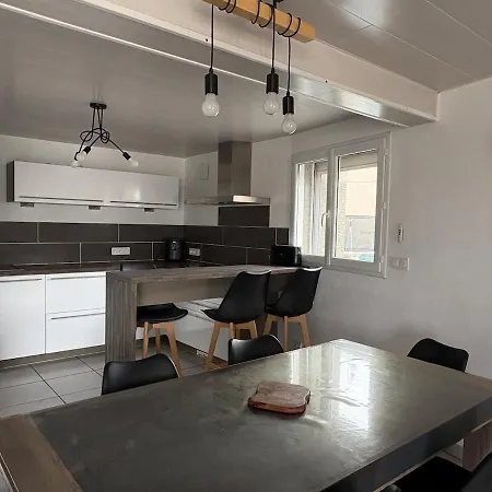 Maison 4 2 Sde Terrasse Et Parking 別荘